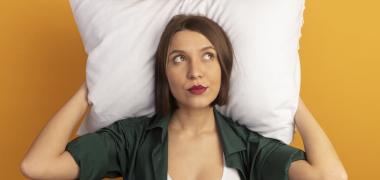 femme qui dore